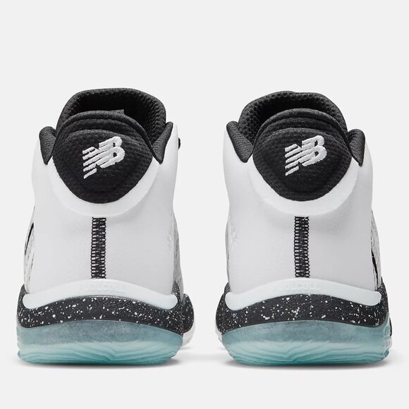 New Balance Men's Two WXY V2 Basketball Shoes **BRAND NEW / NWT** - Picture 2 of 7